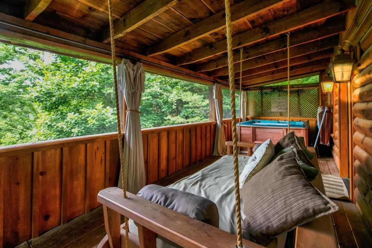 Nice View Fireplace, Hot Tub, Porch Bed, Private Sevierville Eksteriør bilde